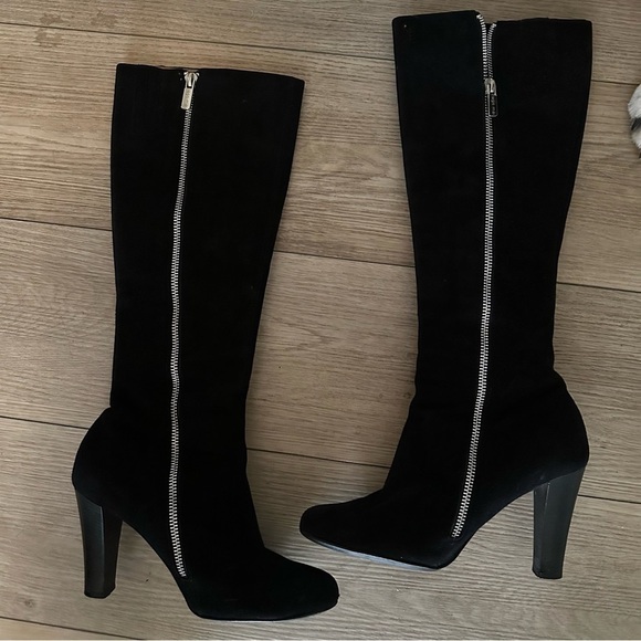 Italian High Heel Suede Boots Womens 38.5 | 7.5 Black Suede Luxury - Picture 4 of 16